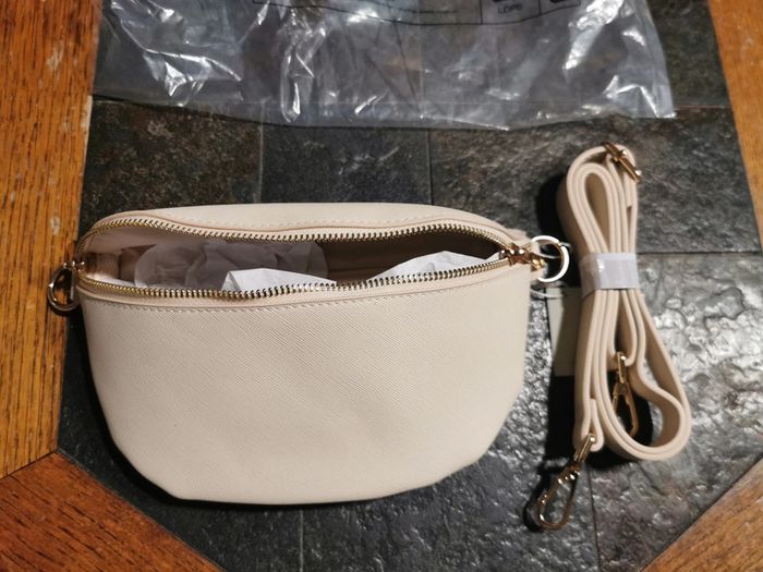 Sac banane beige en cuir synthétique neuve - photo numéro 6