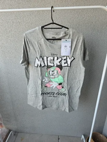 Tee shirt Mickey neuf femme