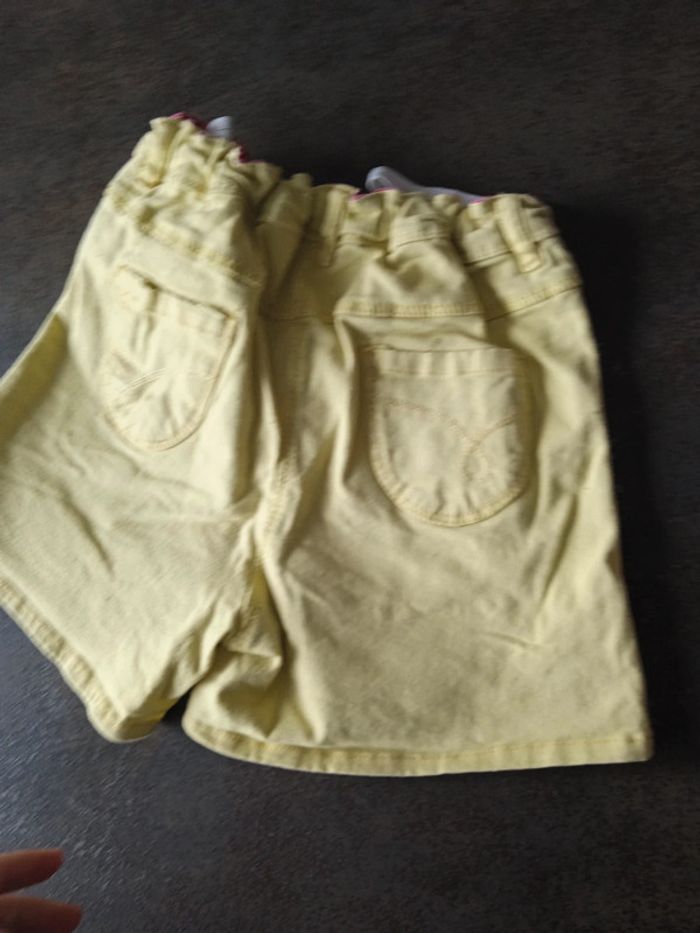 Short en jean jaune 8 ans - photo numéro 5