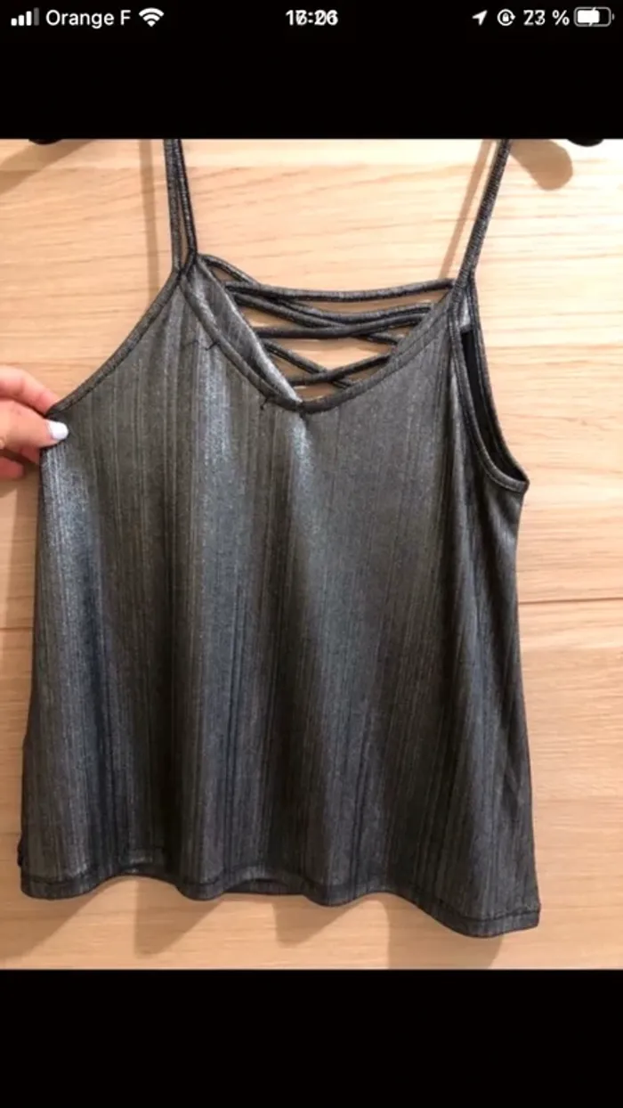 Débardeur top gris argenté croisé - photo numéro 3