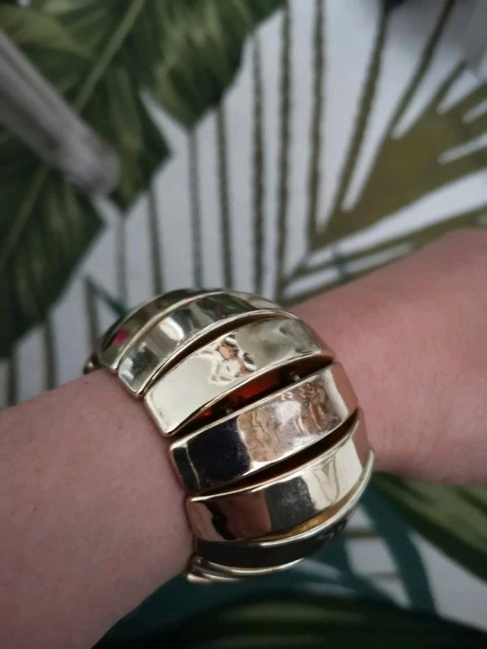 Bracelet doré - photo numéro 3