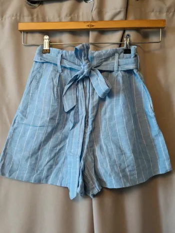 Short taille haute à nouer