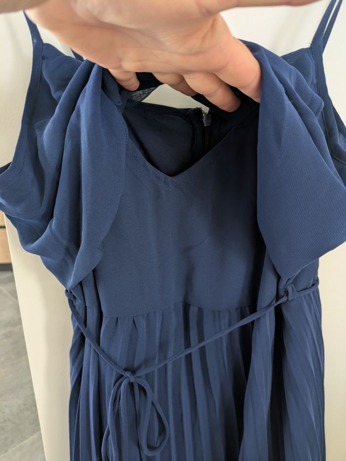 Robe Asos plissée et décolleté taille 42/44 - photo numéro 4