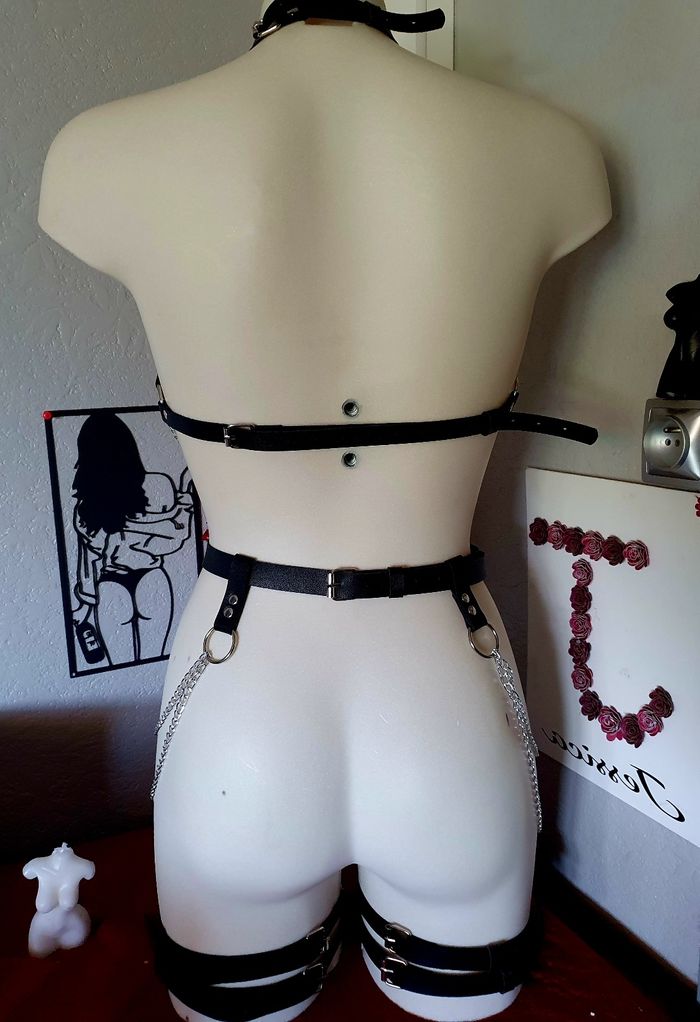 Lot ceintures noir et chainette dorées festival bondage bdsm costume - photo numéro 6
