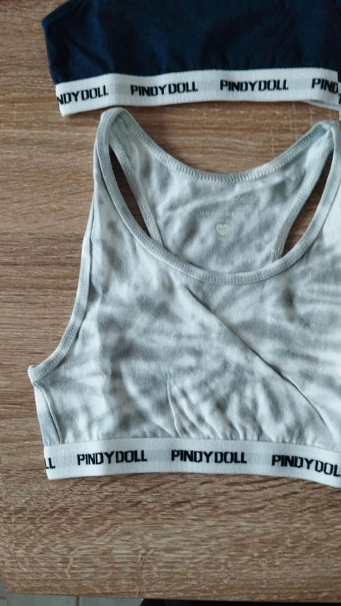 Lot de deux brassières fille pyndy doll taille 6/7 ans - photo numéro 4