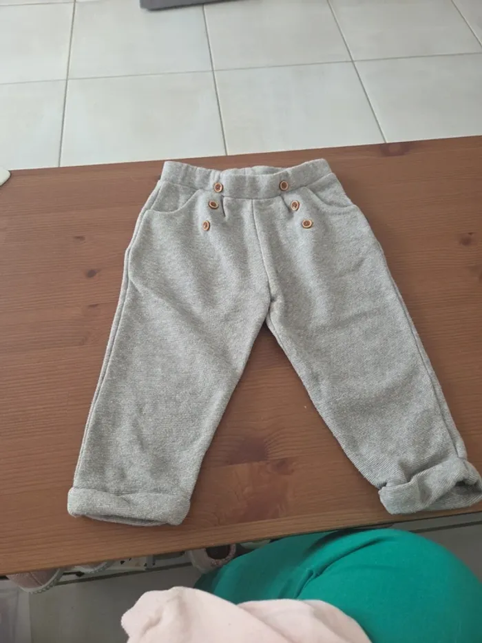 Lot pantalon 18 mois