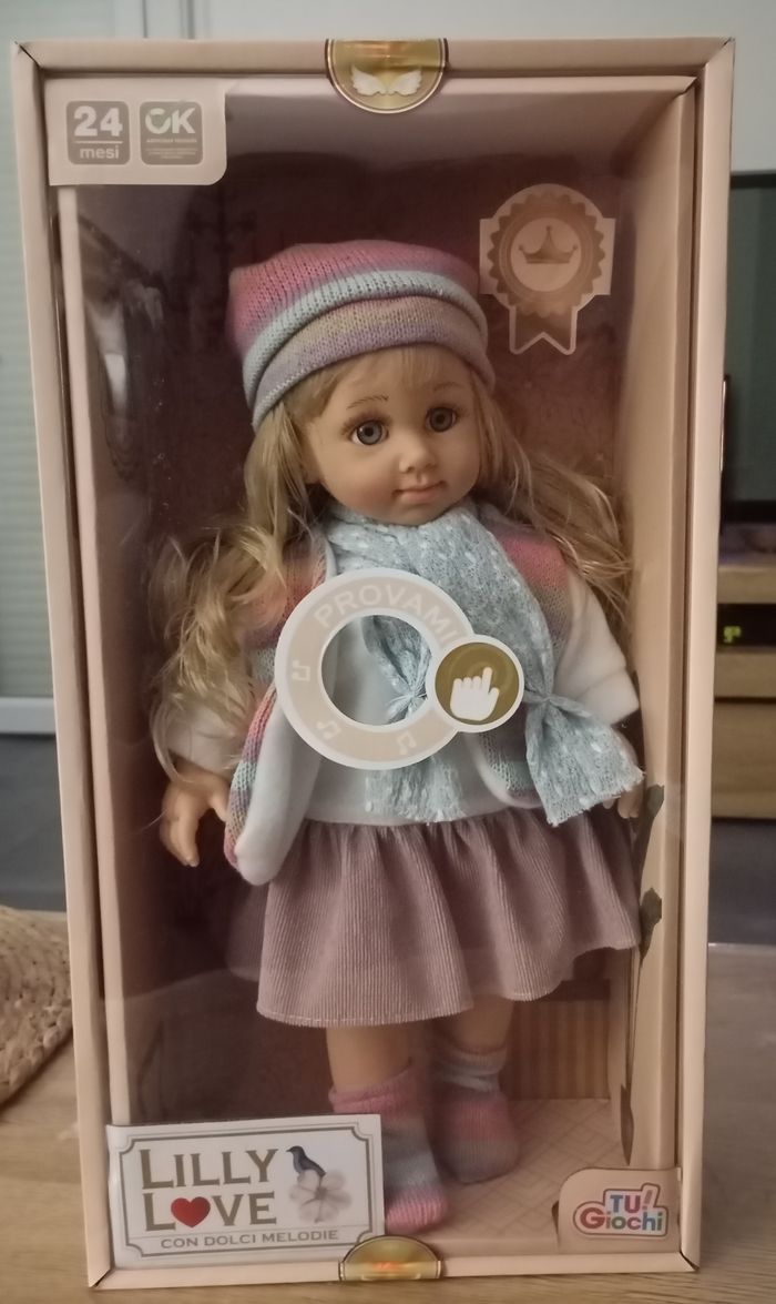 Magnifique Poupée neuve 40cm