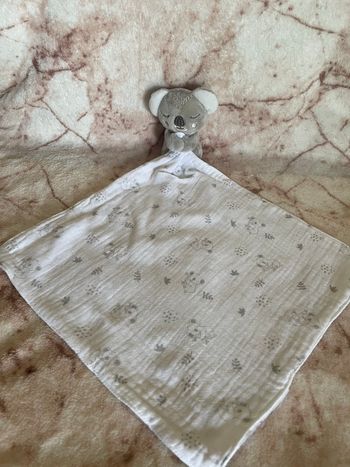 Doudou mouchoir Koala gris lange blanc Maisons du Monde