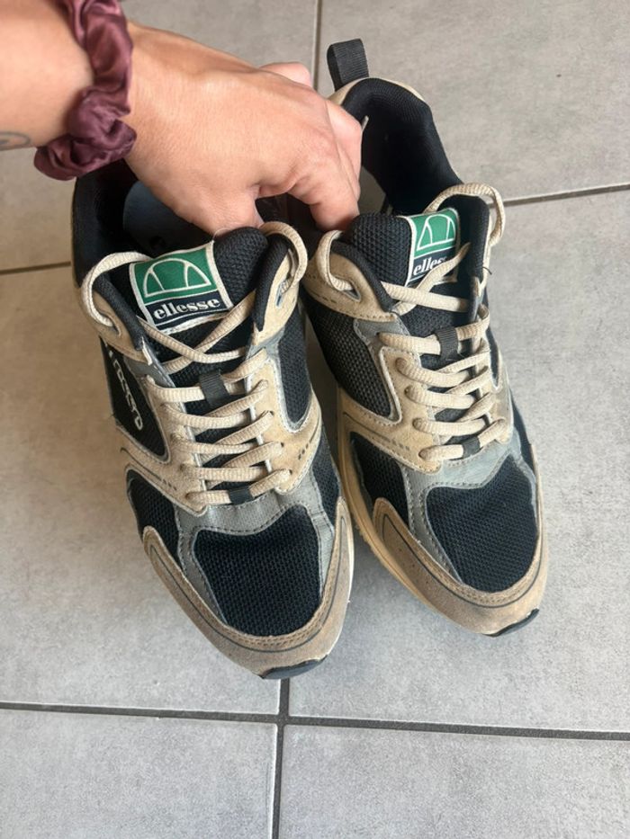 Basket Ellesse beige et noire - photo numéro 2