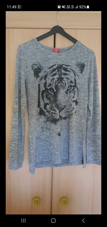 Haut avec imprimé tigre 14 ans