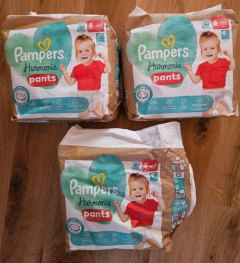 Couches Pampers Harmonie Pants taille 5