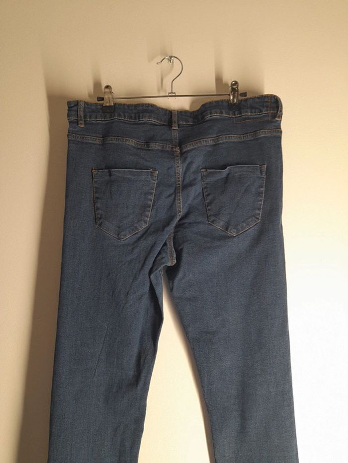 Jeans slim fit. Taille 44. kiabi - photo numéro 4