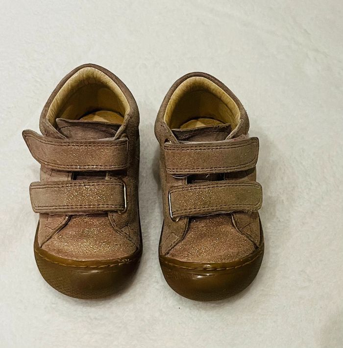 Petites chaussures Naturino taille 20 couleurs rose pailleté - photo numéro 2