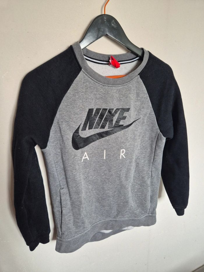 Pull Nike air taille XS