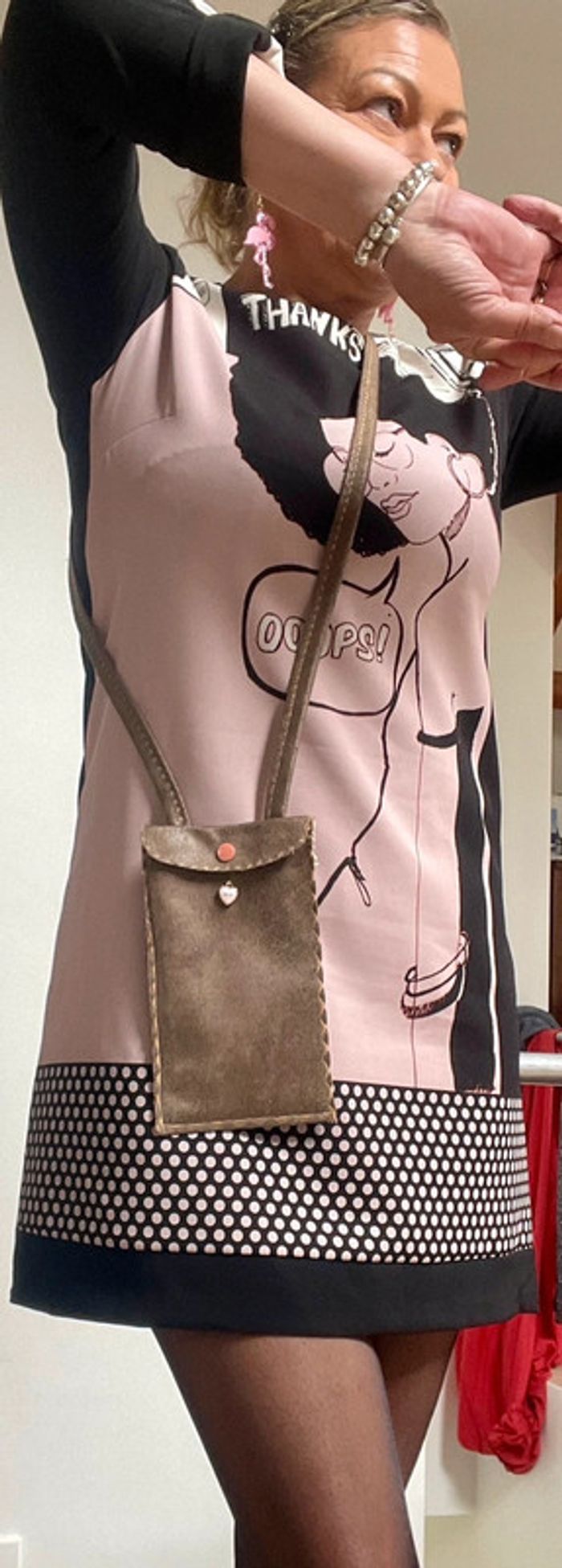 Joli pochette sac bandoulière pour 📞 portable neuve en suédine marron - photo numéro 7