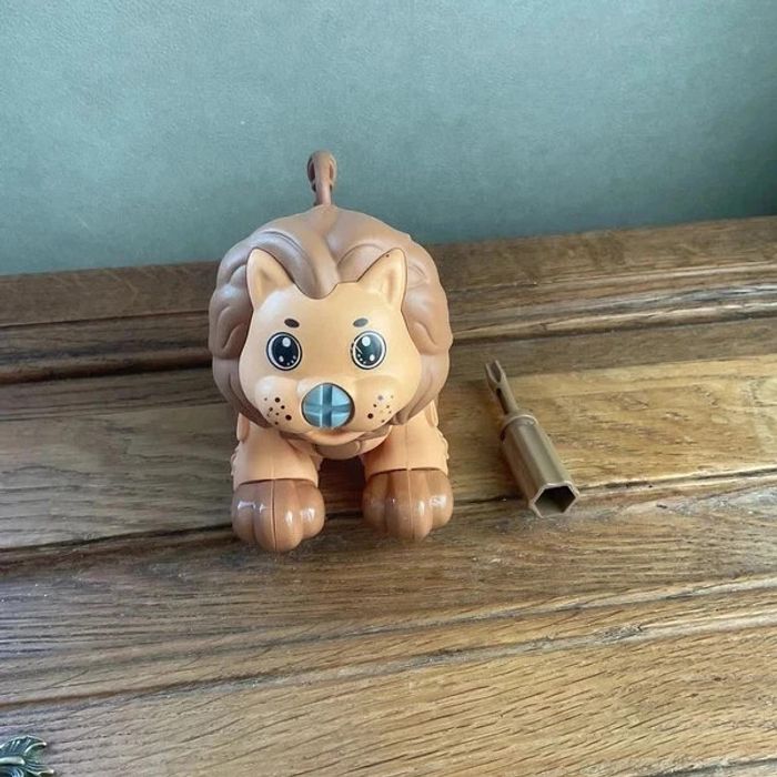 Lion à monter