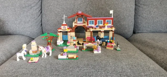 Lego Friends le club d'équitation de Heartlake city