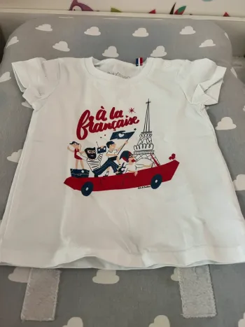 Tee shirt