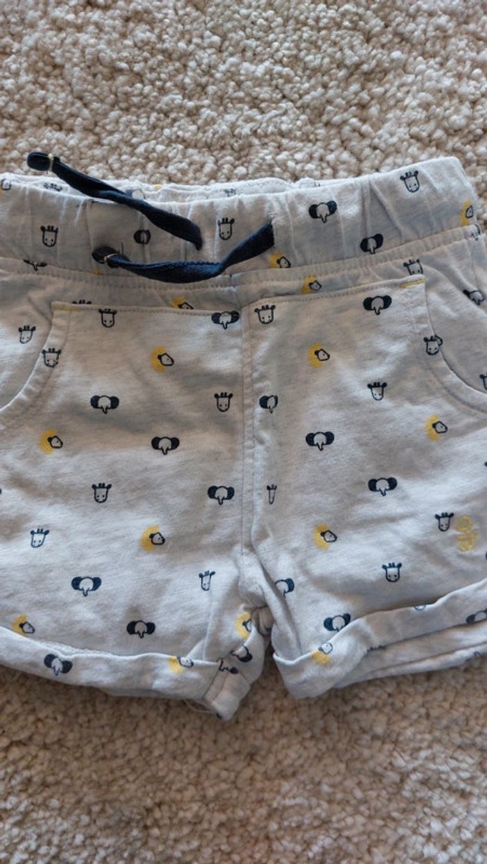 Short Obaibi 6 mois - photo numéro 4