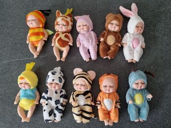 Bébé poupée - 1 au choix