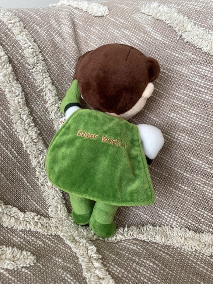 Peluche doudou 26cm Ad works mascotte héros vert très bon état - photo numéro 3