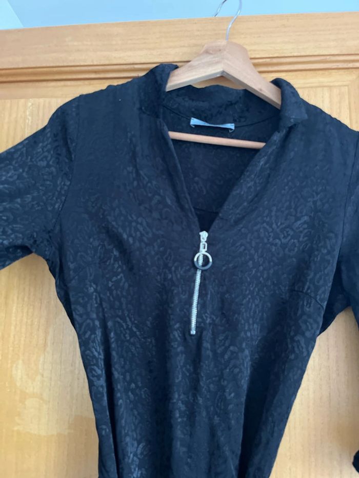 Robe noir motif léopard noir effet satin 36 - photo numéro 2