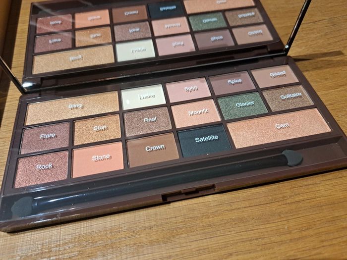 Revolution : palette 24k Gold - photo numéro 6