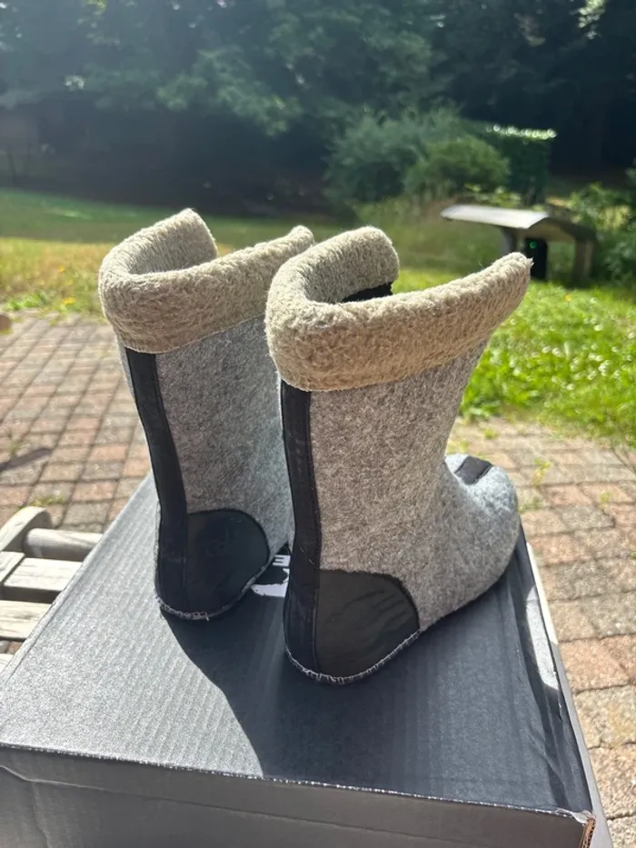Bottes Sorel Enfant - Taille 36 - Parfaites pour l'Hiver et la Neige ! - photo numéro 6