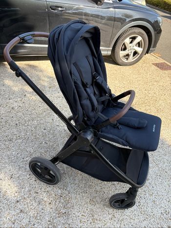 Poussette maxi cosi street quasi neuve