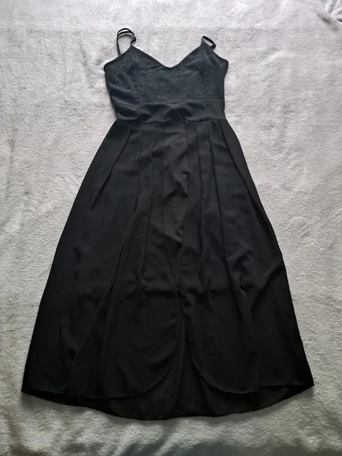 Robe noir