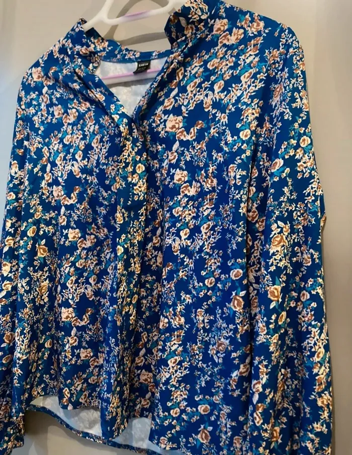 Blouse satinée