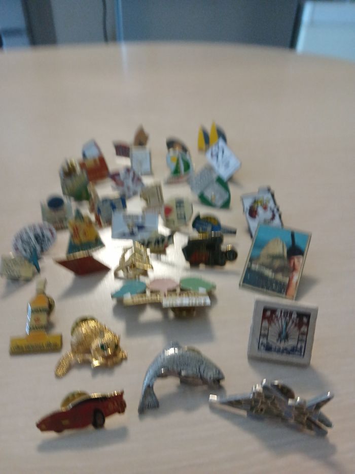 Lots de pin's pour collectionneurs tres bonne etats - photo numéro 7
