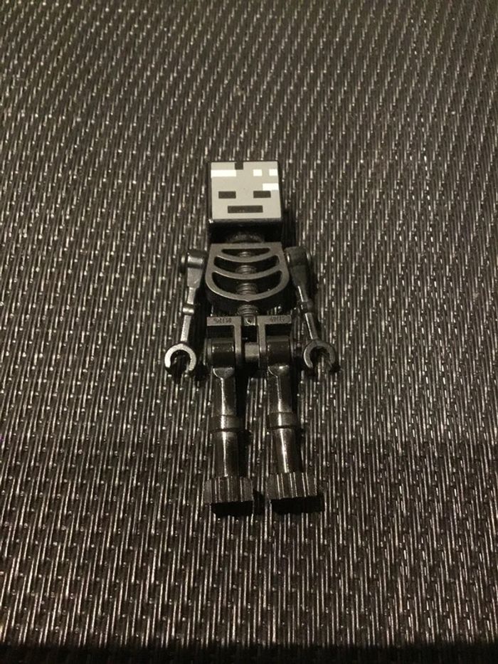 Lego Minecraft mini figurine Whither Skeleton min025 minifigure Lego officiel - photo numéro 5