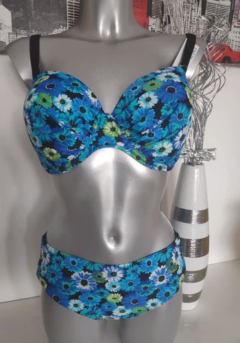 Maillot de bain bleu fleuri T40/75G
