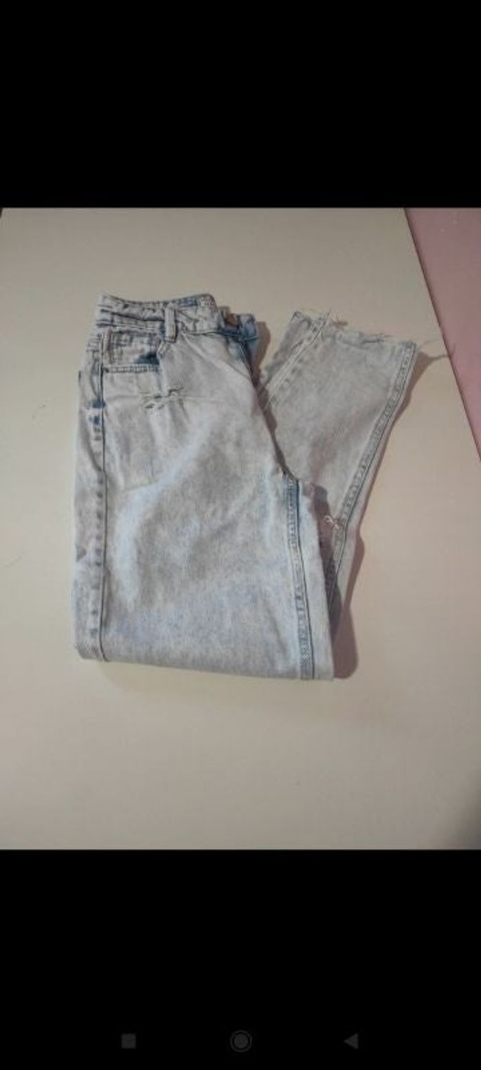 Jeans a trou