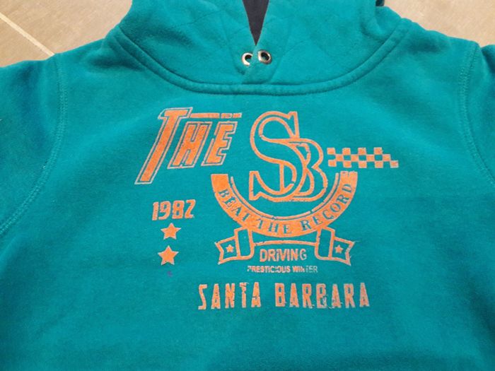 Sweet à capuche molletonné garçon 4ans - photo numéro 3