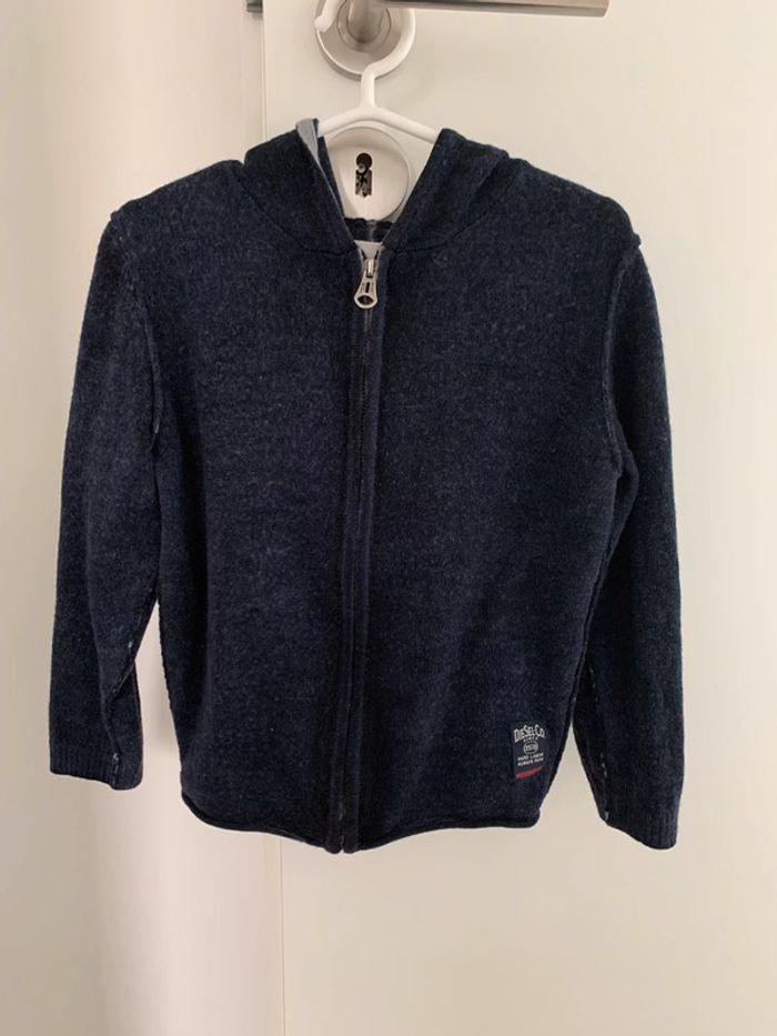 Gilet garçon Diesel avec capuche.
