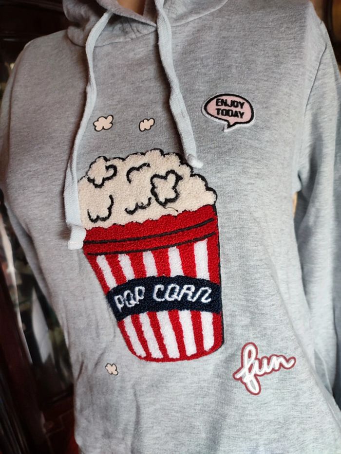 Pull Jennyfer taille S - photo numéro 4