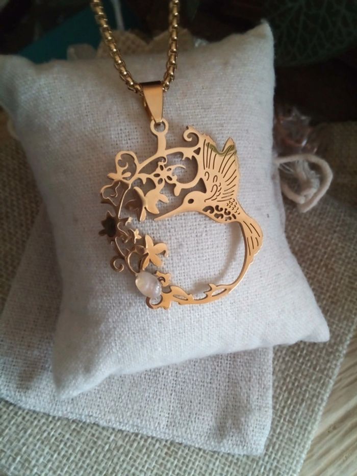 Collier colibri et pierre de lune