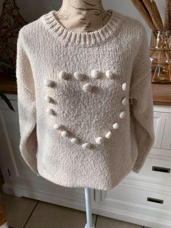 Pull coeur beige