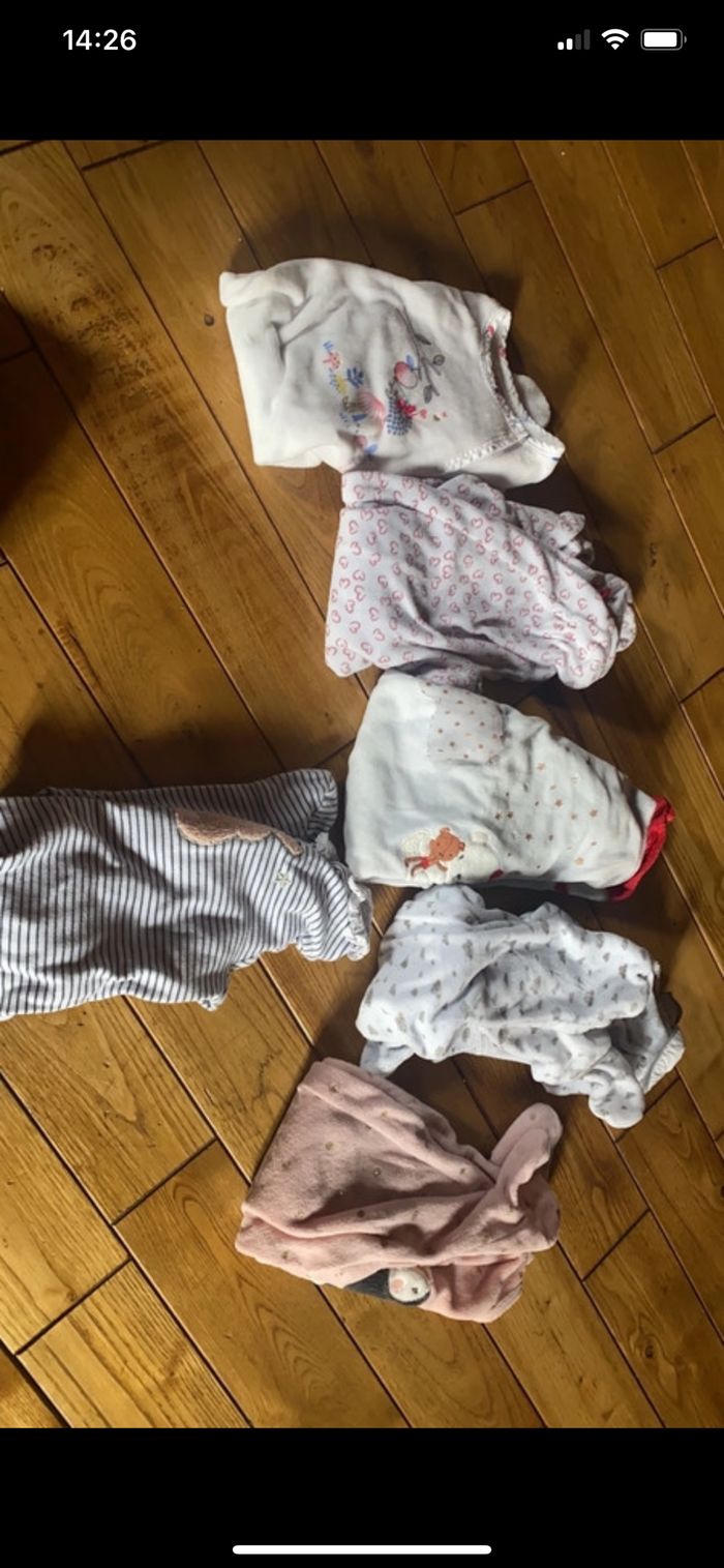 Lot vêtements 6 mois