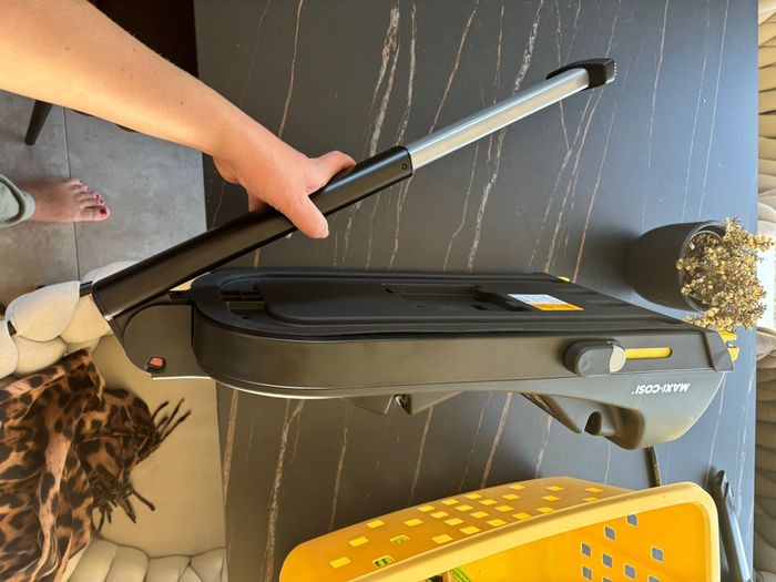 Base isofix cabriofix i-size - photo numéro 2