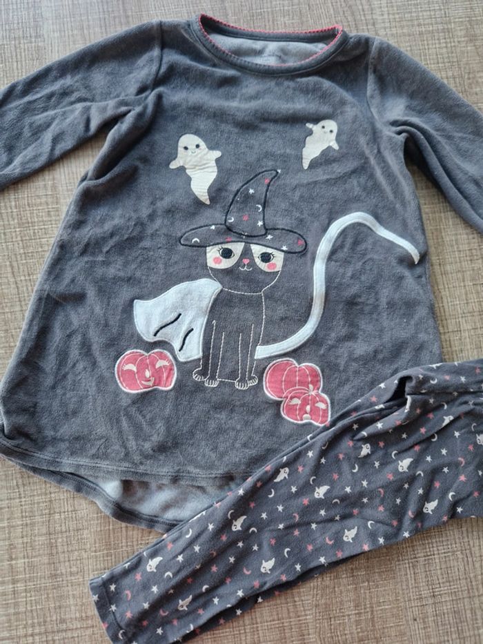 Pyjama Halloween DPAM 4 ans en bon état