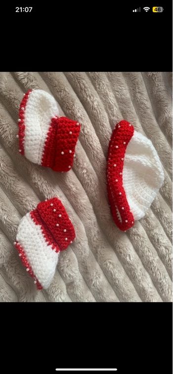 Ensemble bonnet et chaussons Noël 