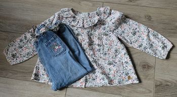 Ensemble blouse fleurie et jeans coupe wide taille 4 ans