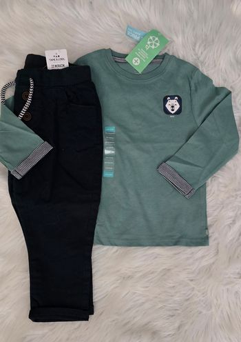 Neufs (non portés) ensemble teeshirt ml et pantalon toile 23mois Garçon