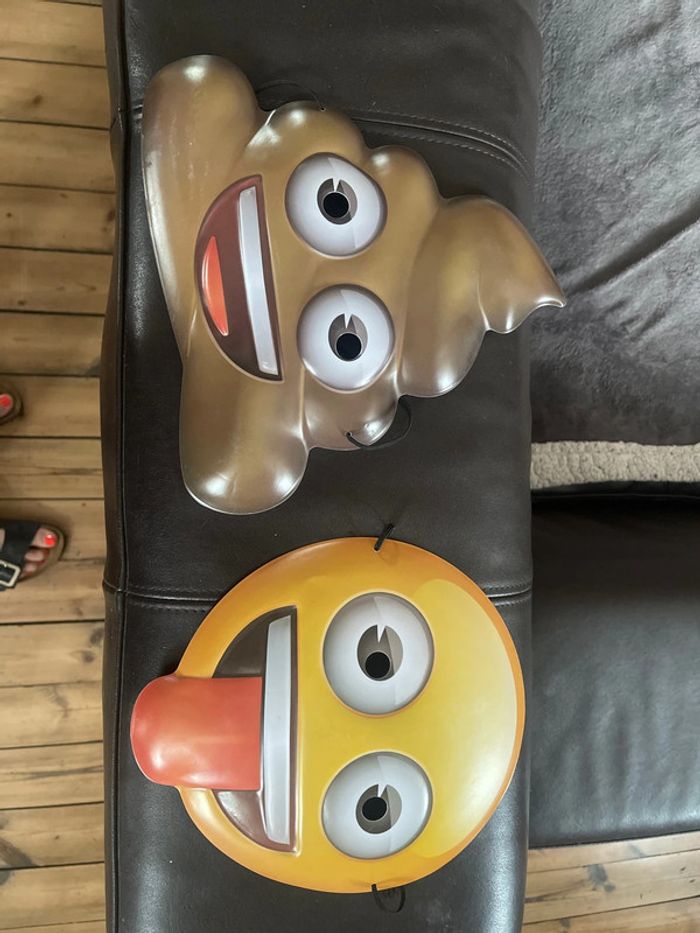 Lot de deux masques emoji