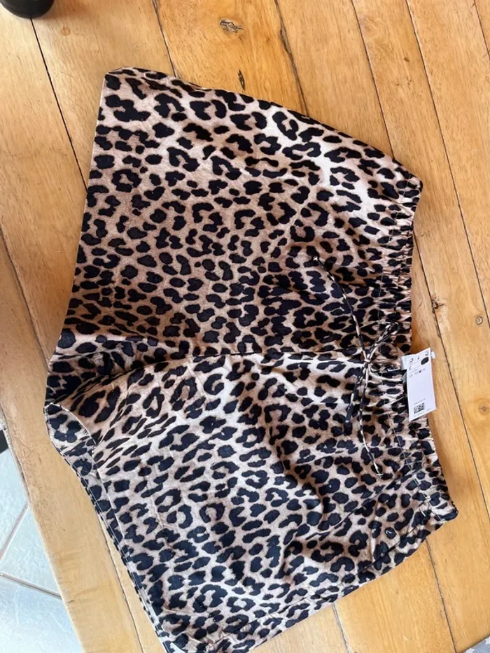 Short H&M