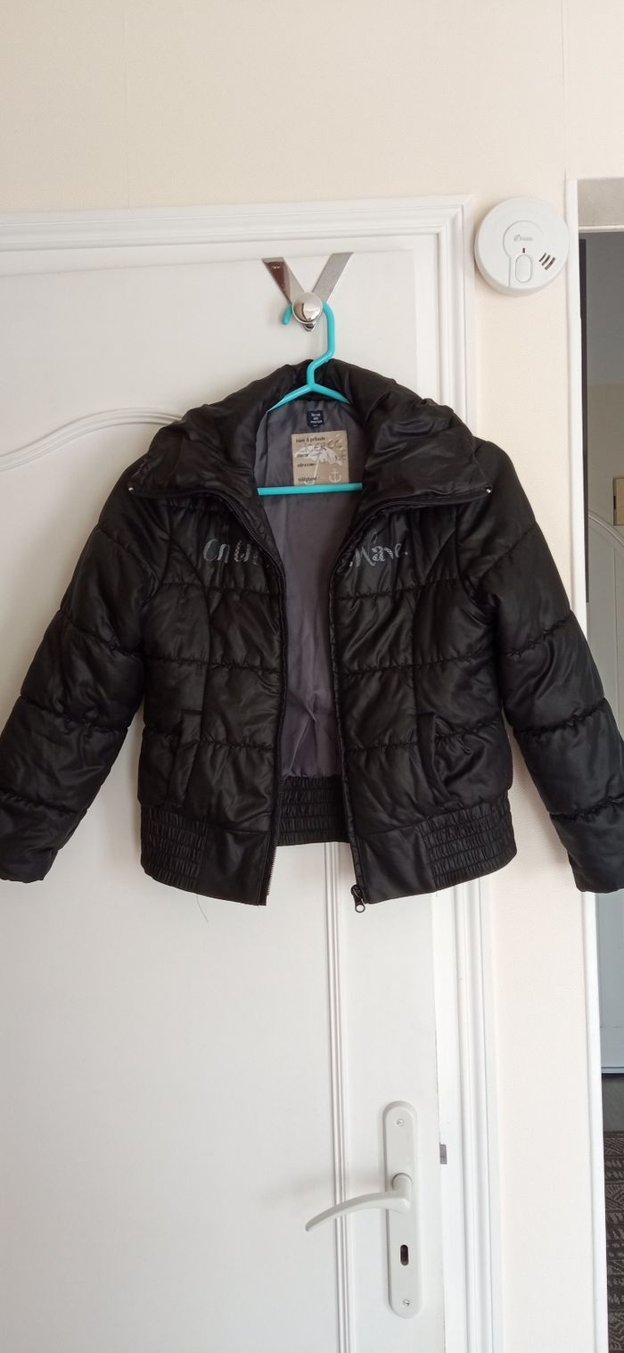 Blouson doudoune Terre de Marins 9 ans 
Idéal pour la rentrée