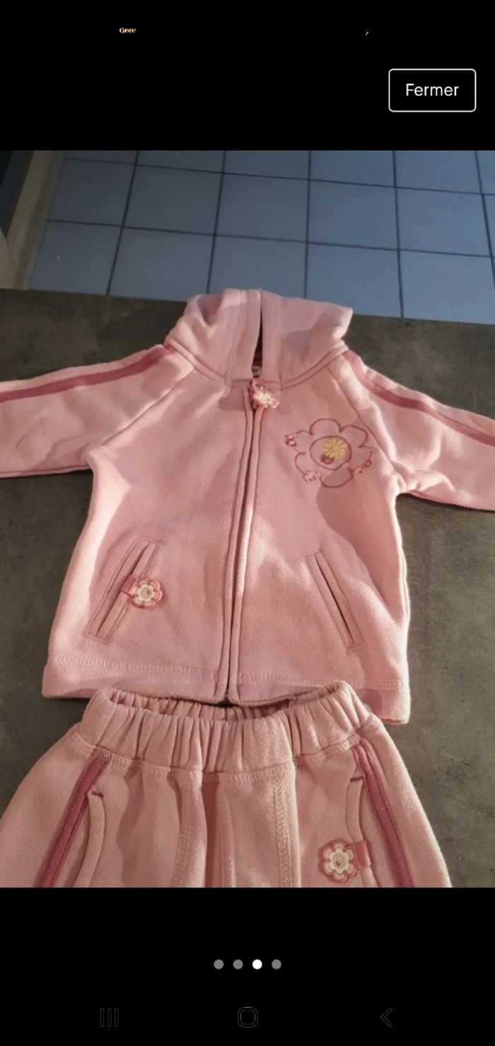 Ensemble jogging - photo numéro 2